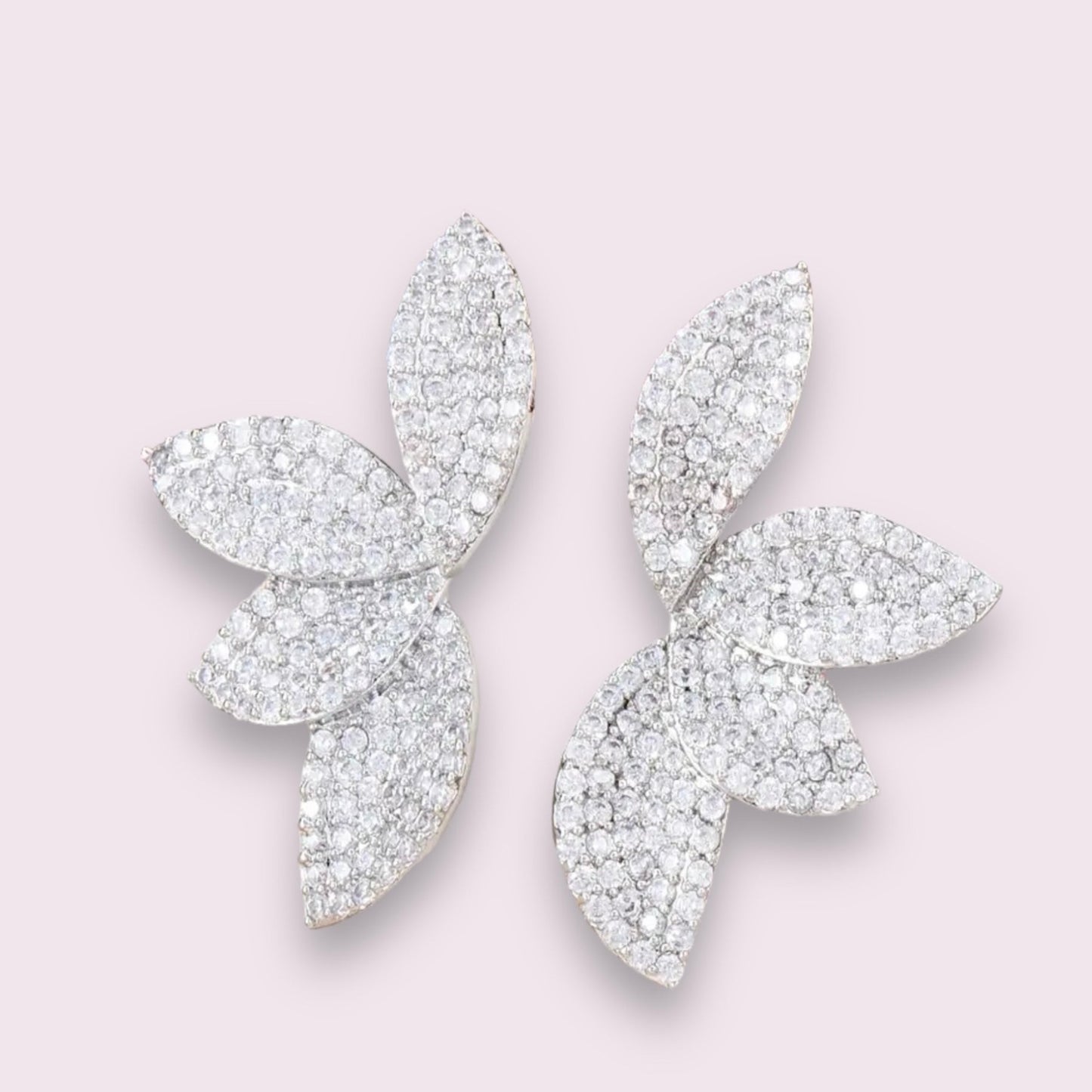 Luxury Shiny Micro-set Zircon Leaf Earrings