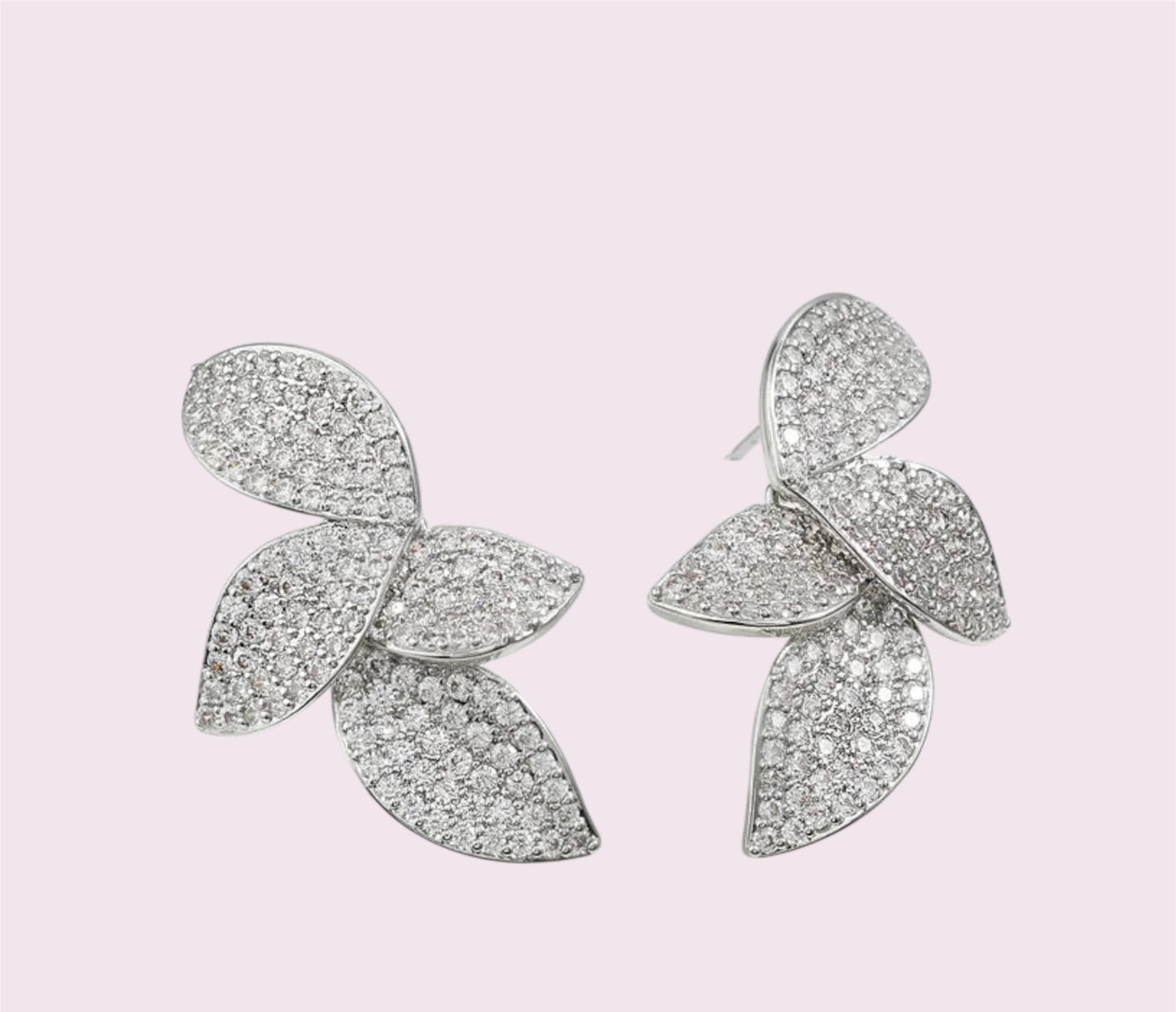 Luxury Shiny Micro-set Zircon Leaf Earrings