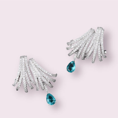 Luxury DOUBLE CLAWS STUD Earrings