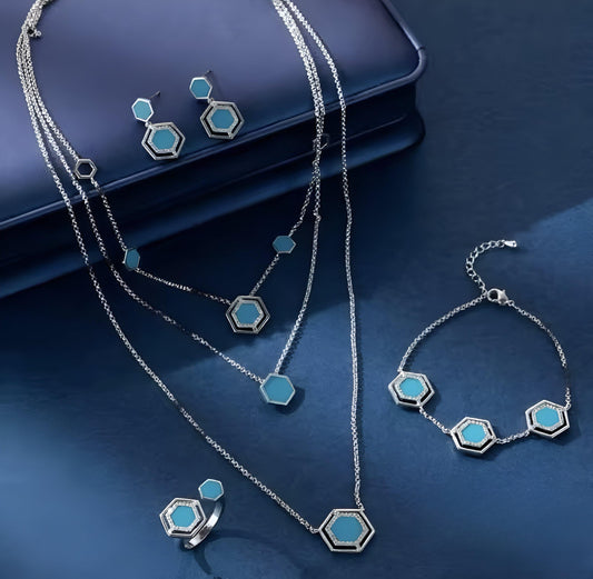 three layers cubic jewlery set with blue stones