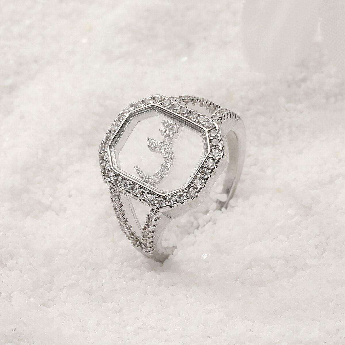 Letters ring :